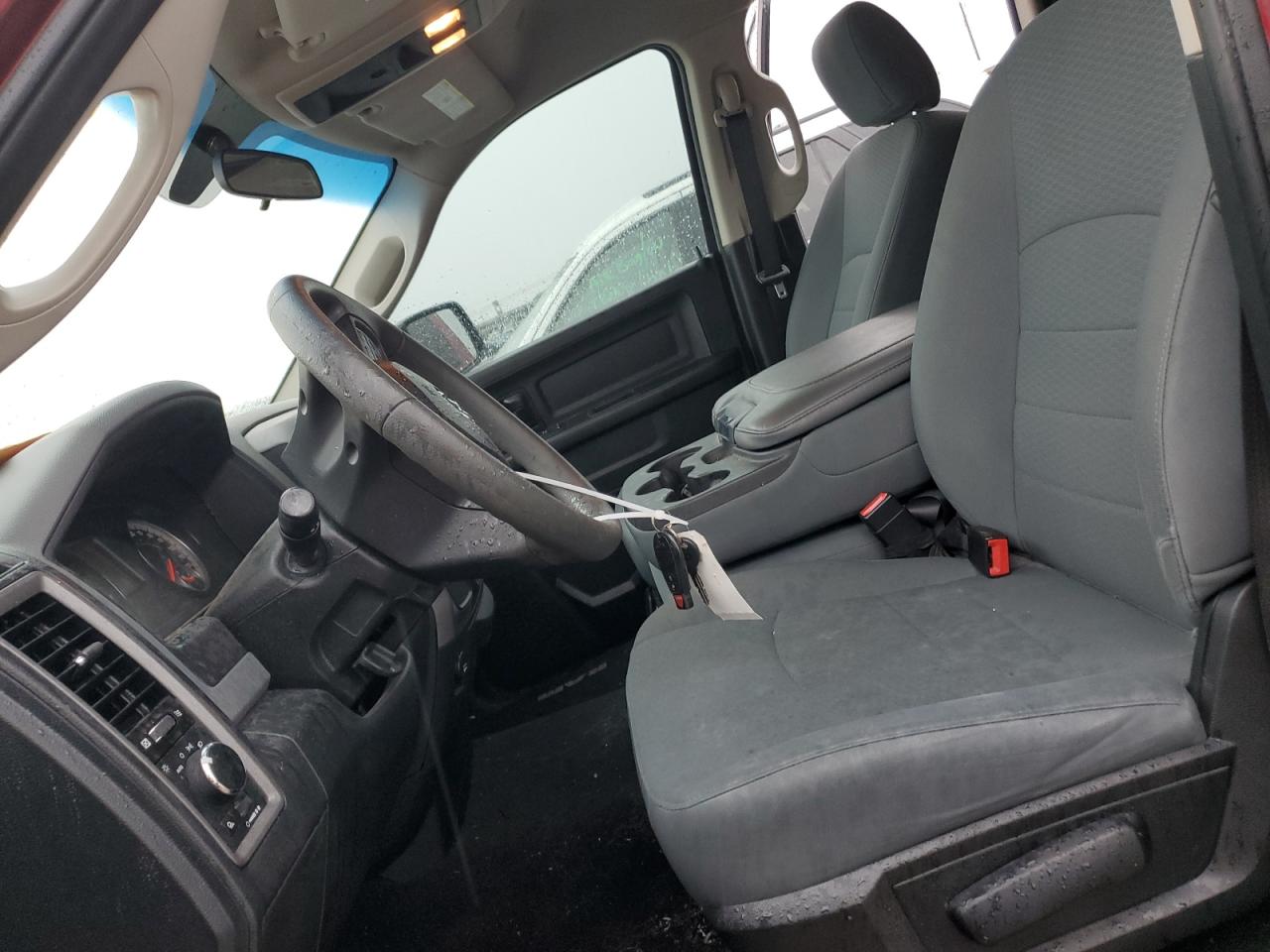 1C6RR6FGXJS324865 2018 Ram 1500 St