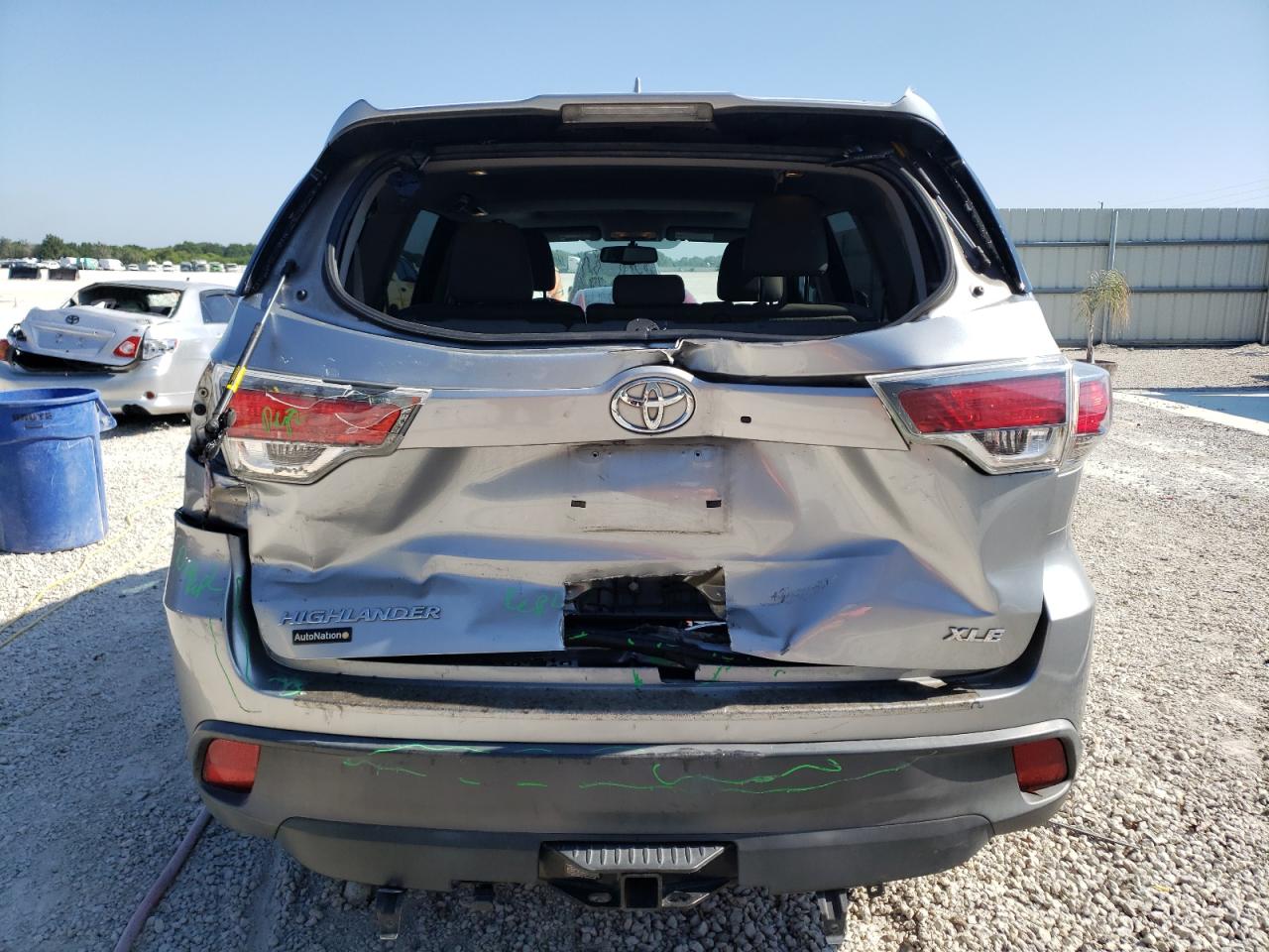 5TDKKRFH3FS086768 2015 Toyota Highlander Xle