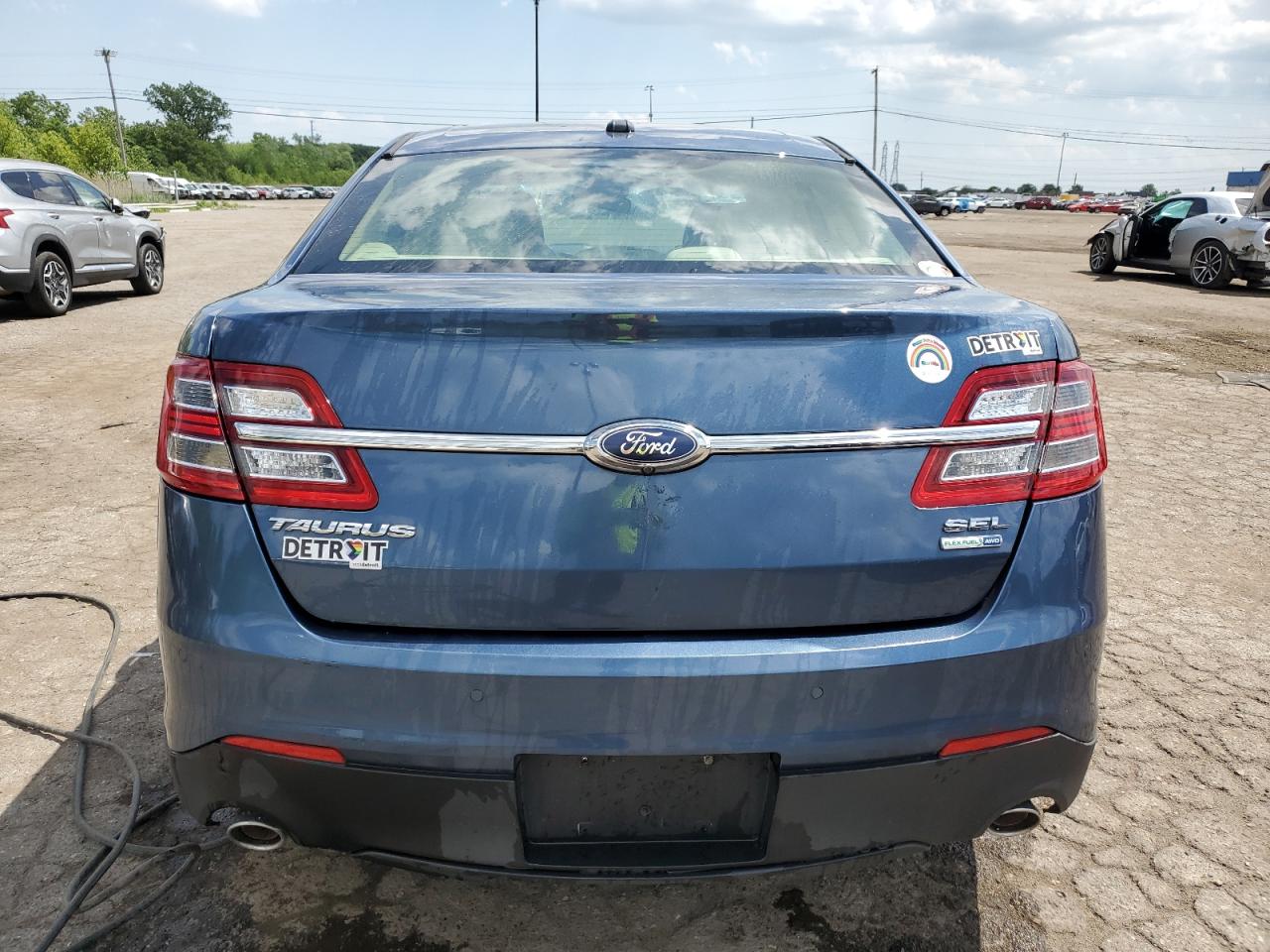 1FAHP2H84JG102730 2018 Ford Taurus Sel