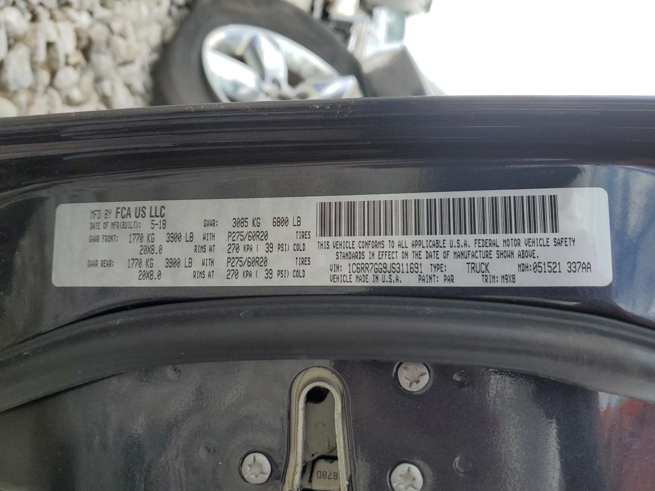 1C6RR7GG9JS311691 2018 Ram 1500 Slt