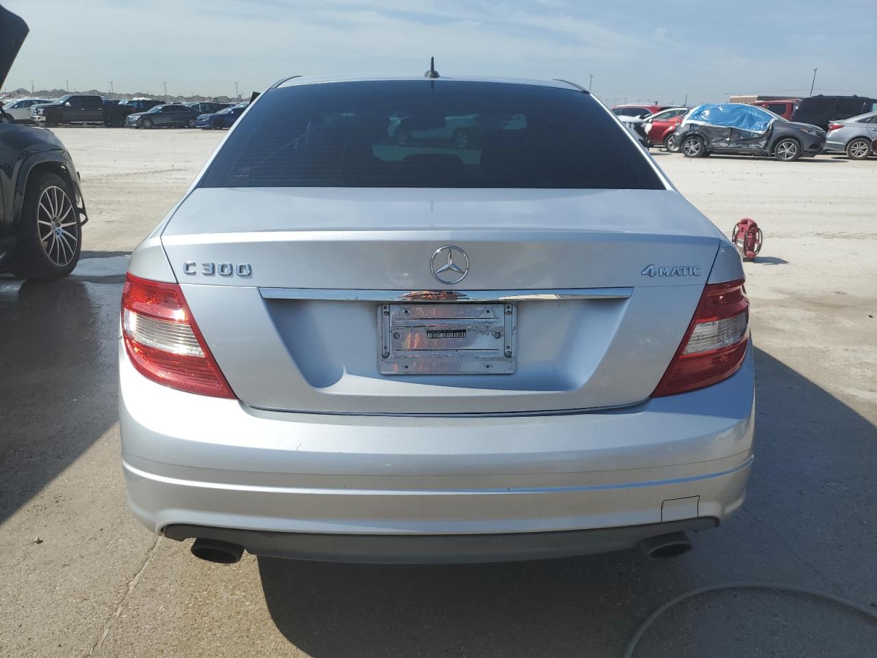 WDDGF8BB1AF418629 2010 Mercedes-Benz C 300 4Matic