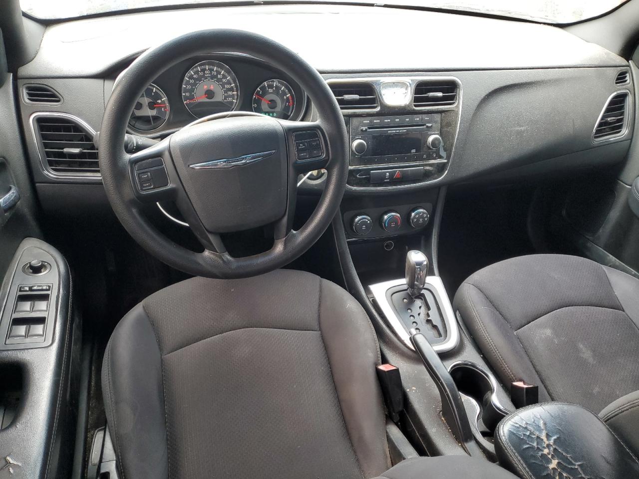 2014 Chrysler 200 Lx vin: 1C3CCBAB7EN209847