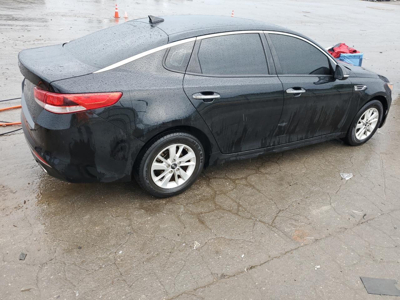 5XXGT4L3XGG100425 2016 Kia Optima Lx