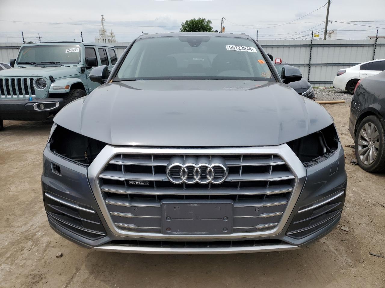 WA1BNAFY0J2017832 2018 Audi Q5 Premium Plus