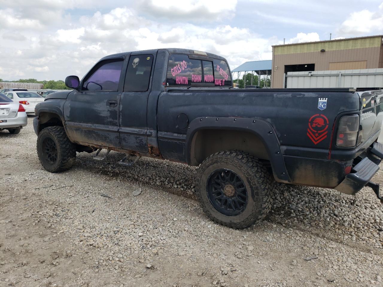 1B7KF23W8WJ246039 1998 Dodge Ram 2500