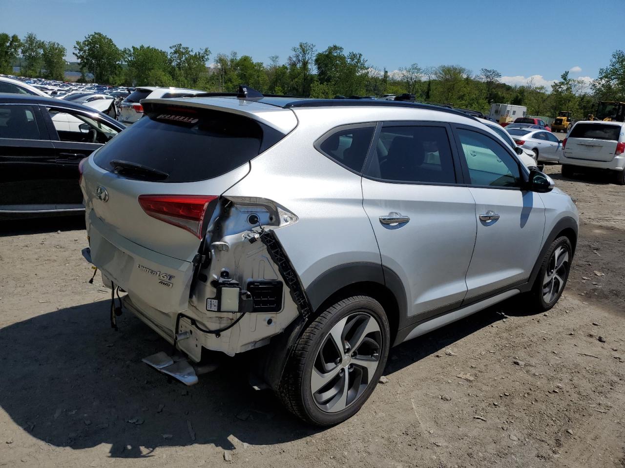 KM8J3CA27JU666016 2018 Hyundai Tucson Value