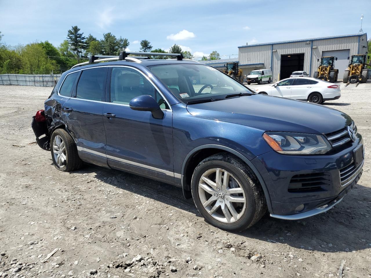 WVGFF9BP9BD000898 2011 Volkswagen Touareg V6