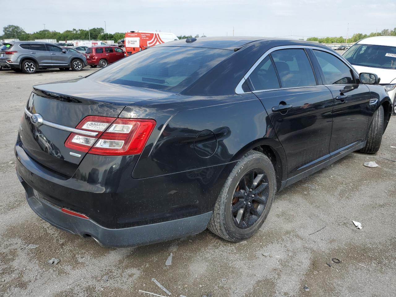 1FAHP2D9XFG119795 2015 Ford Taurus Se