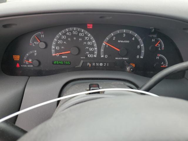 2002 Ford Expedition Xlt VIN: 1FMRU15L42LA30457 Lot: 51644444