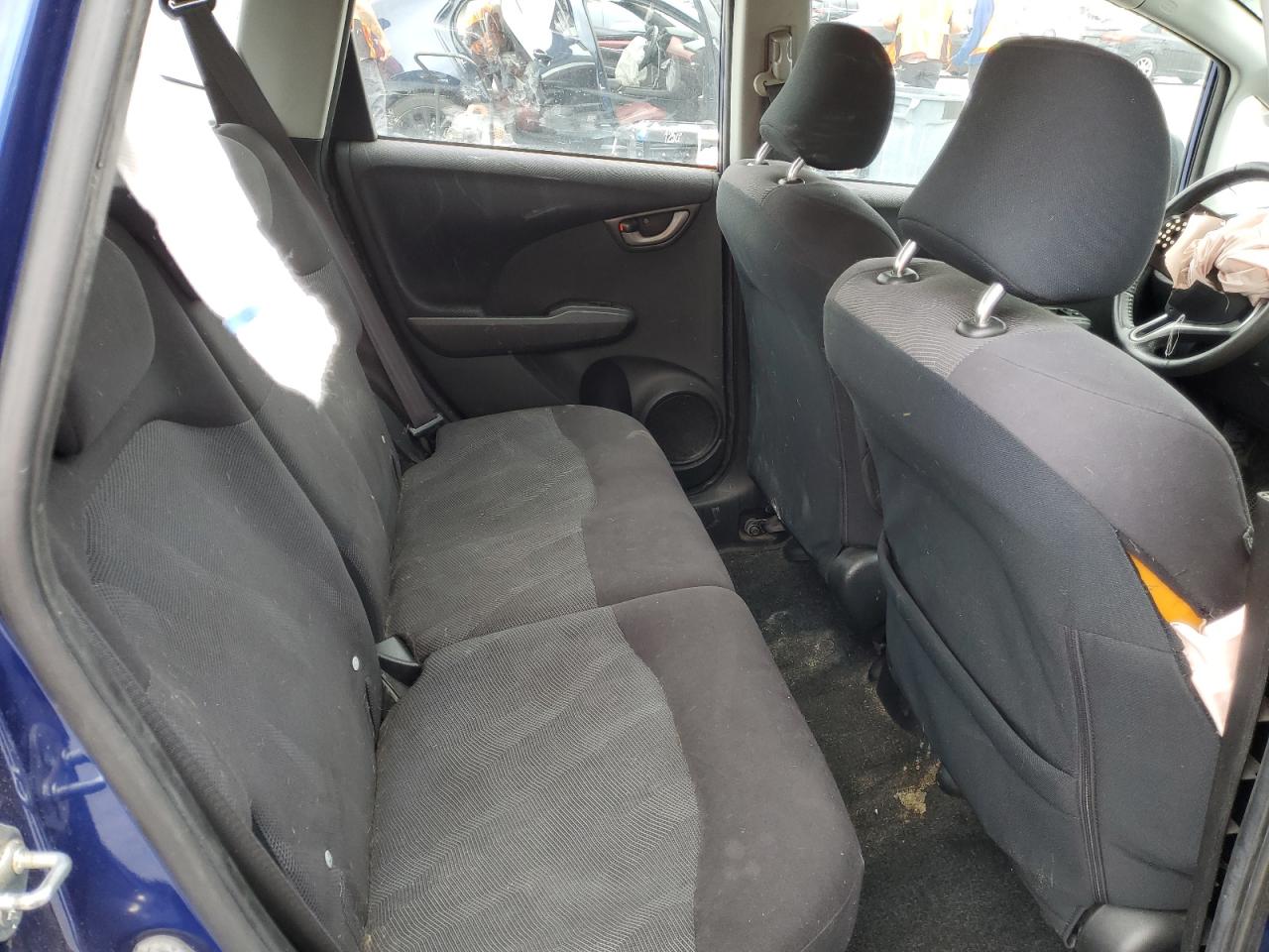 JHMGE8G43AC021978 2010 Honda Fit Sport