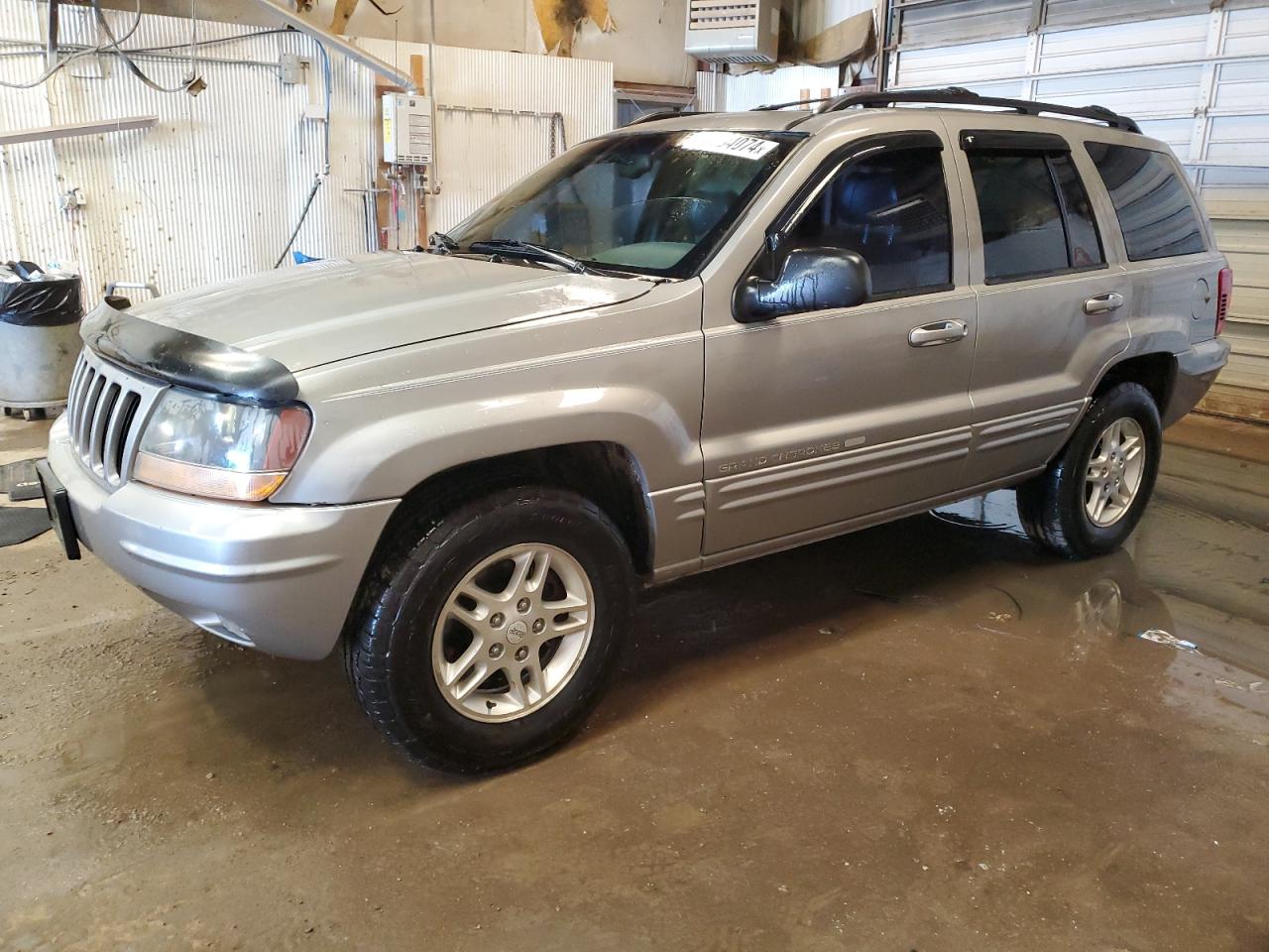  Salvage Jeep Grand Cherokee