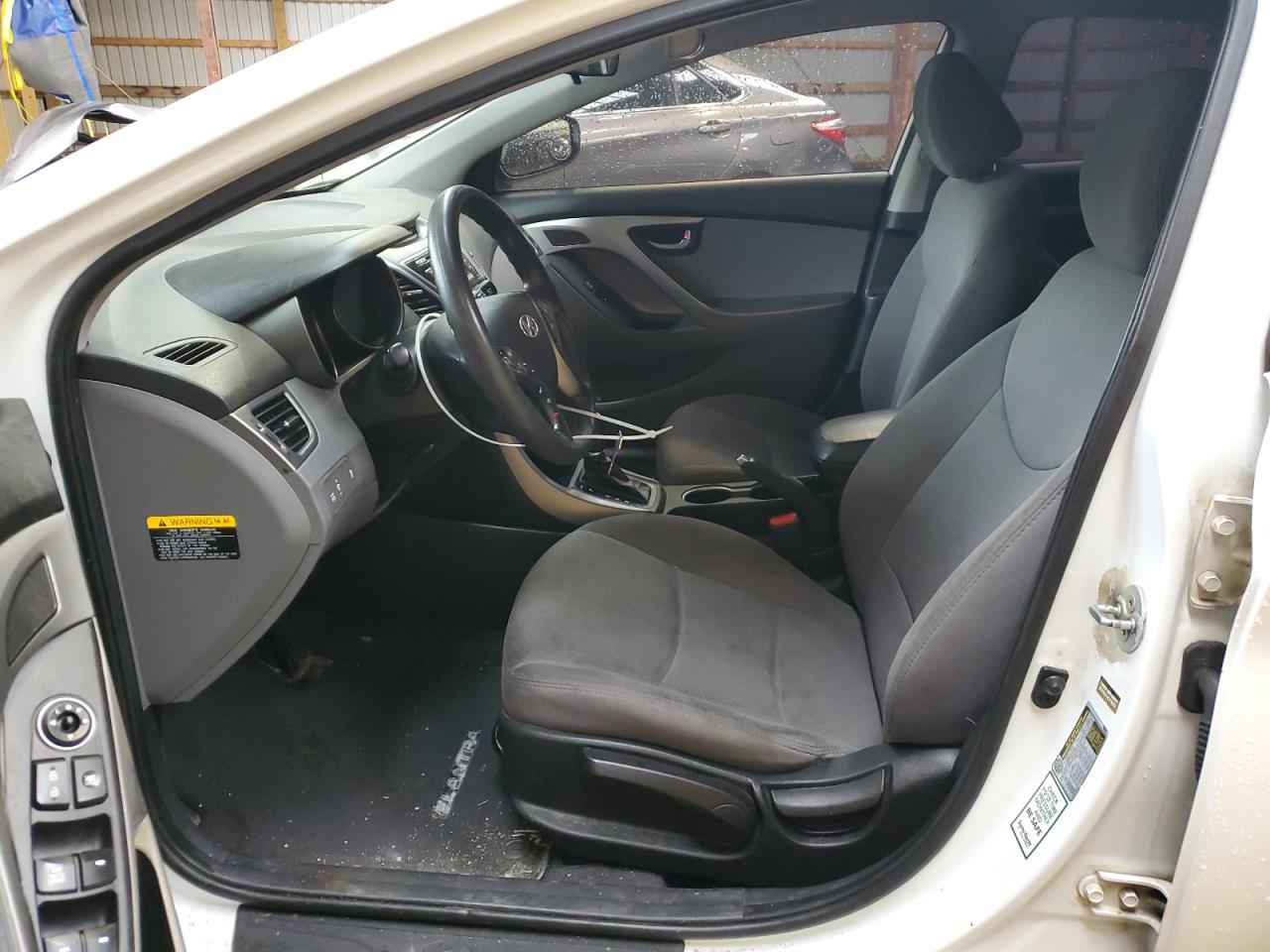 5NPDH4AEXEH477024 2014 Hyundai Elantra Se