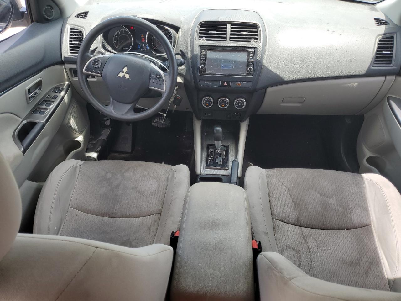 JA4AP3AU3JU014031 2018 Mitsubishi Outlander Sport Es