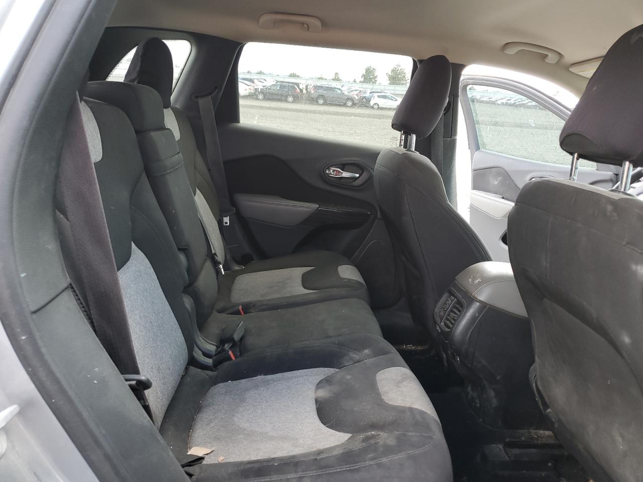 1C4PJMCB0EW156060 2014 Jeep Cherokee Latitude