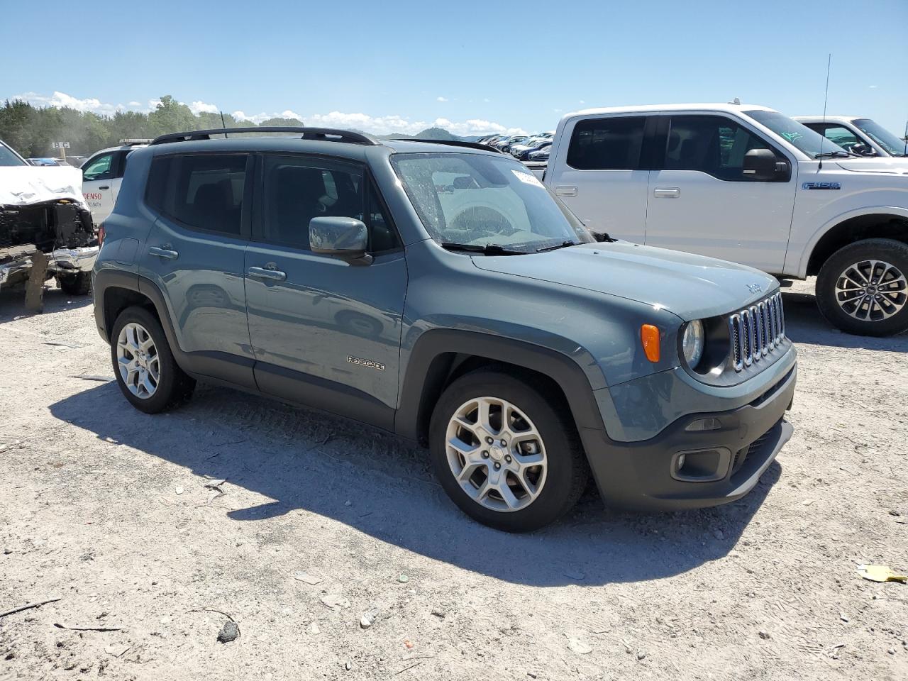 ZACCJABB4JPJ40785 2018 Jeep Renegade Latitude