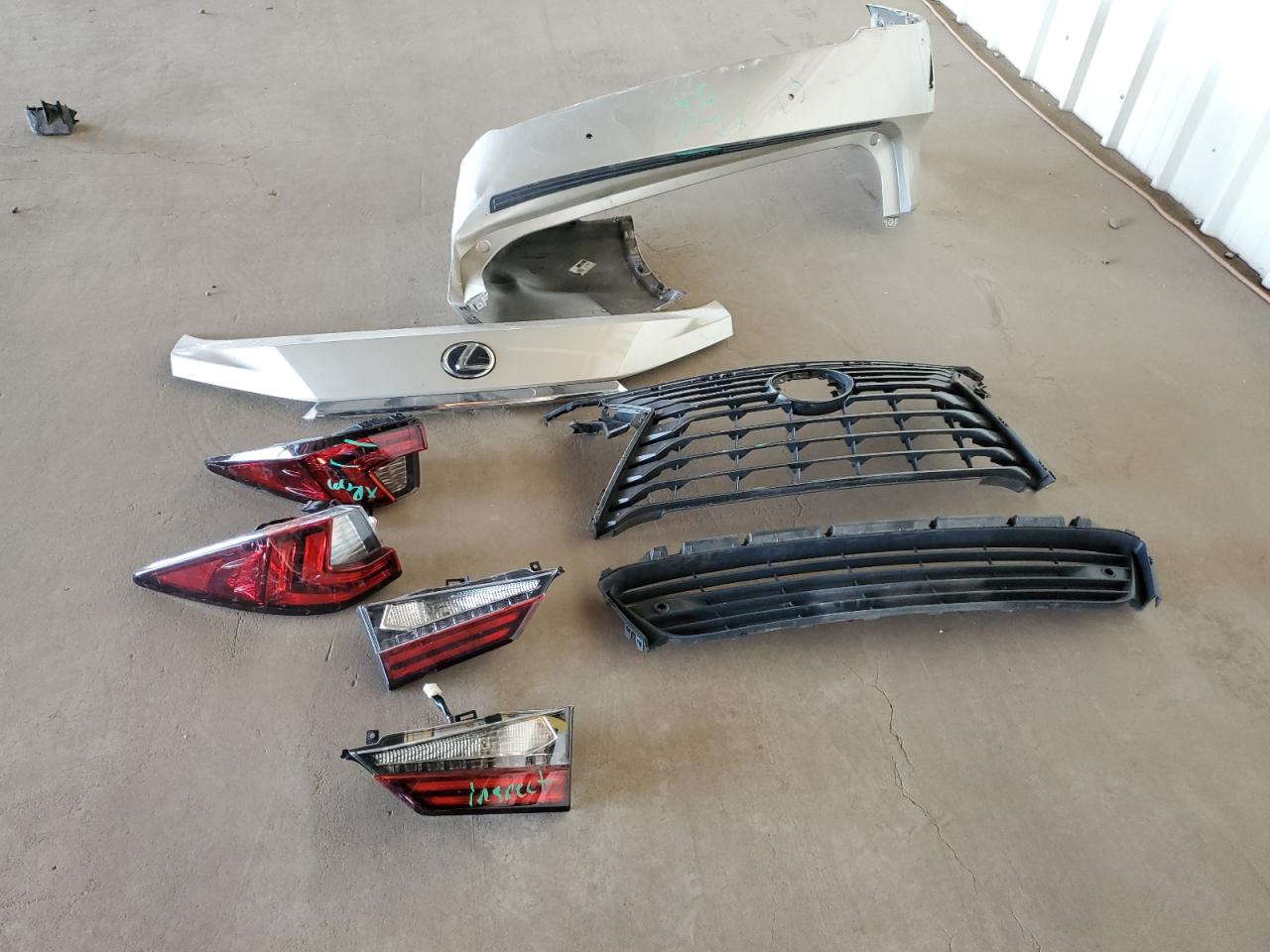 2T2ZZMCA4HC085088 2017 Lexus Rx 350 Base