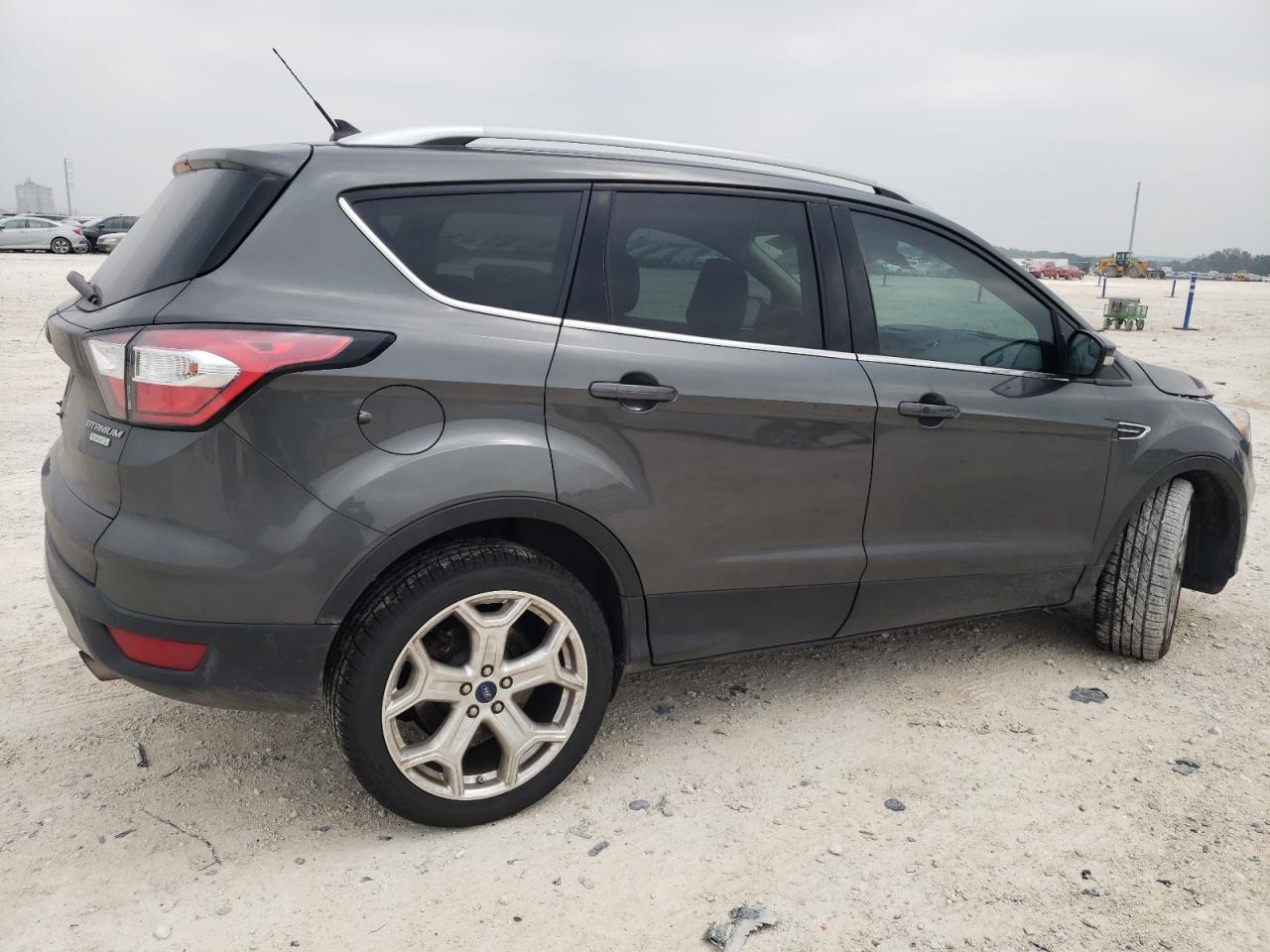 2018 Ford Escape Titanium vin: 1FMCU0J94JUC06233