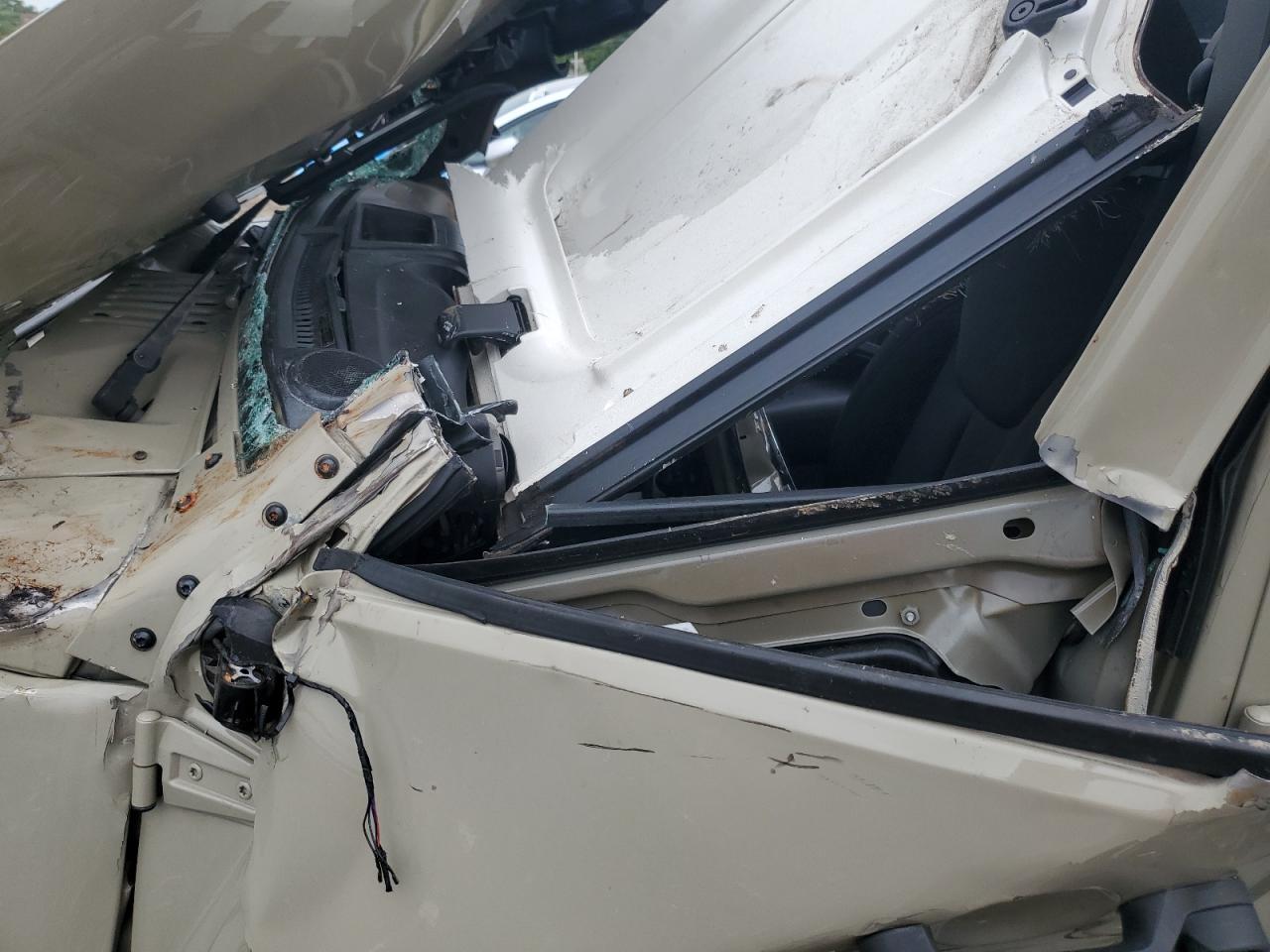 1C4BJWDG3JL866324 2018 Jeep Wrangler Unlimited Sport