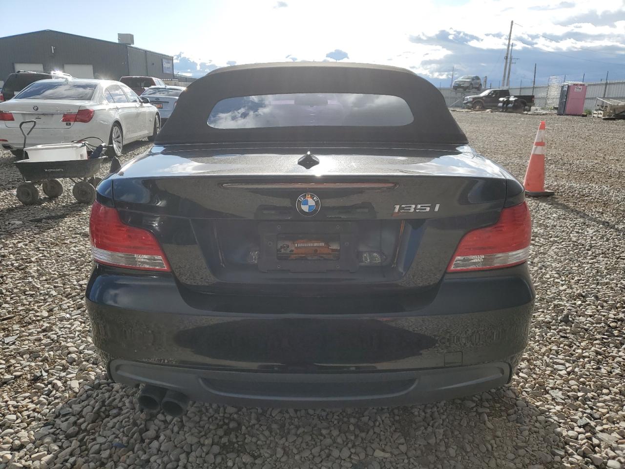 WBAUN7C53BVM24651 2011 BMW 135 I