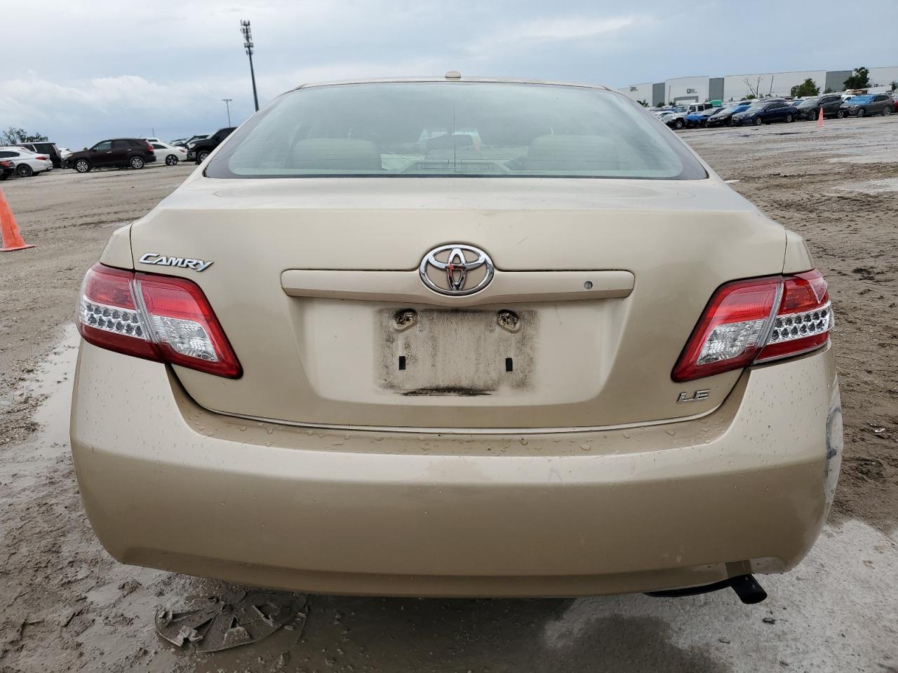 4T1BF3EK3BU219156 2011 Toyota Camry Base