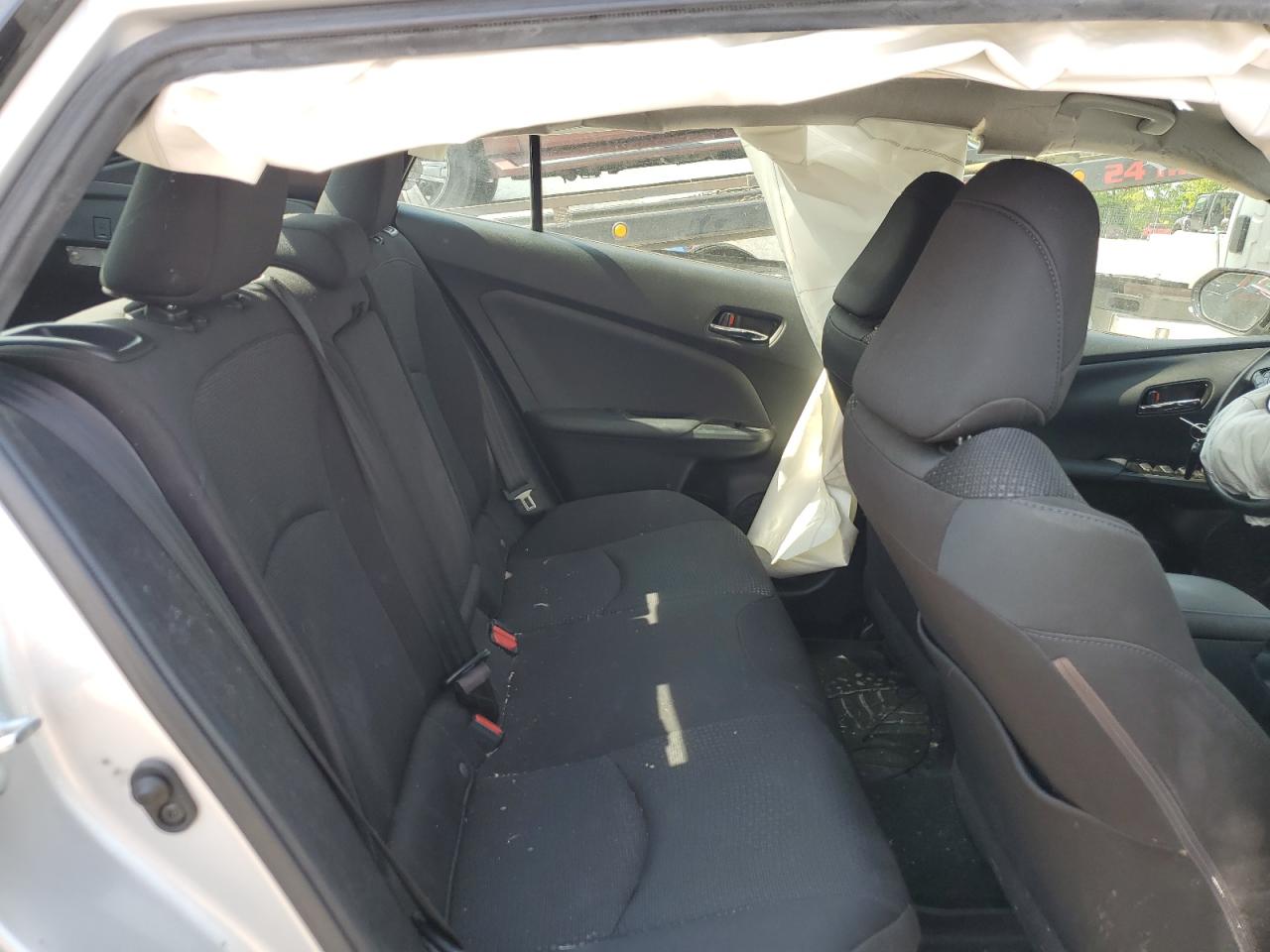 JTDKARFU1K3083055 2019 Toyota Prius