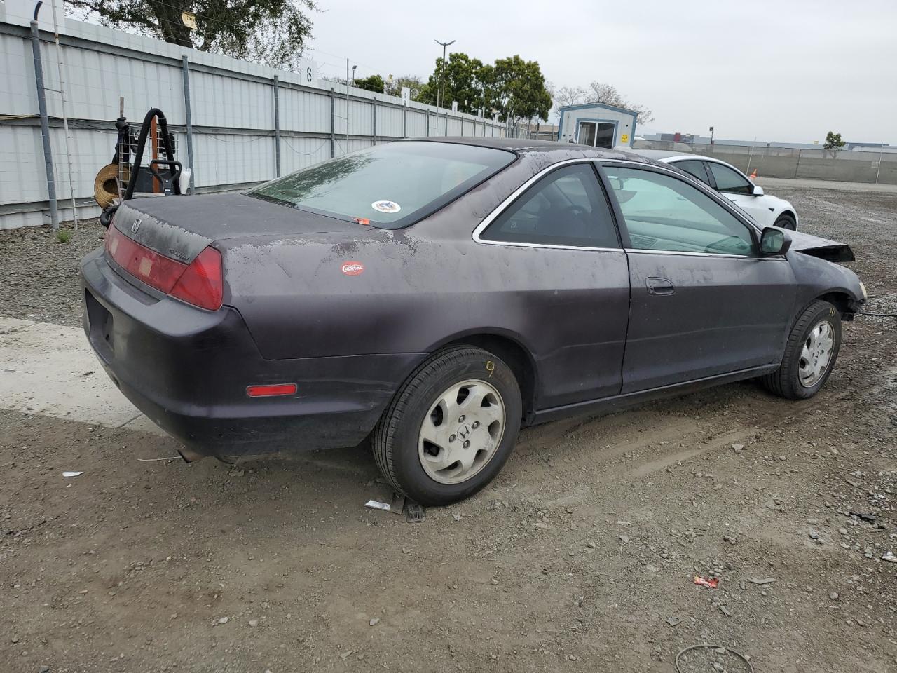 1HGCG3272XA013861 1999 Honda Accord Ex