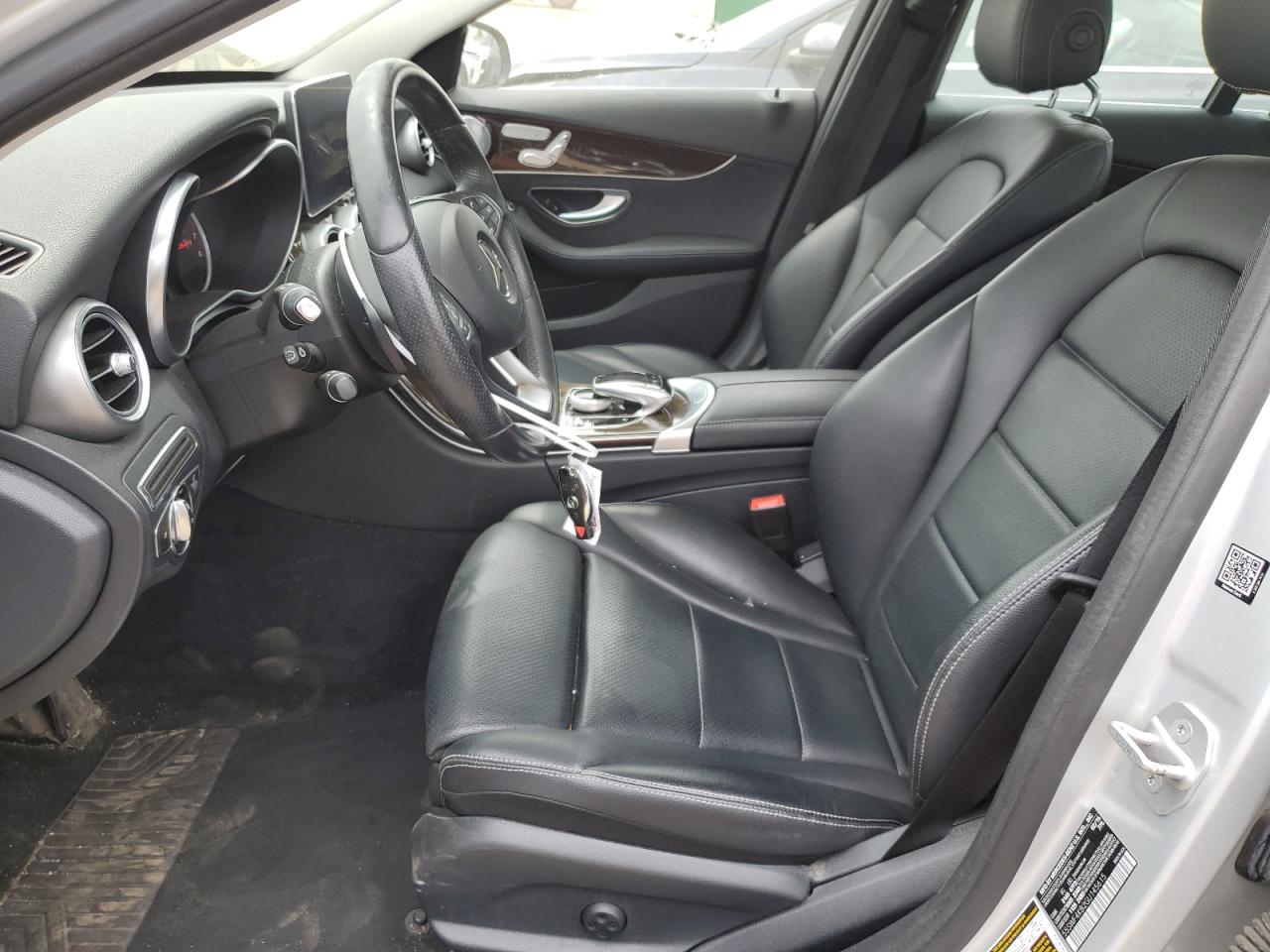 55SWF4KB2GU145615 2016 Mercedes-Benz C 300 4Matic