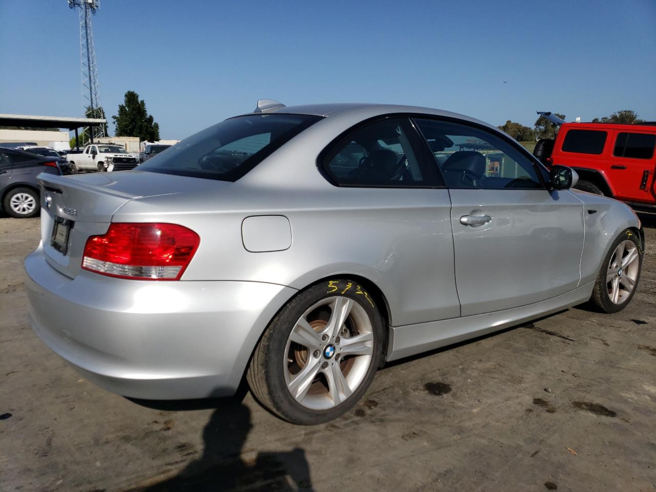 WBAUP9C54BVL90435 2011 BMW 128 I