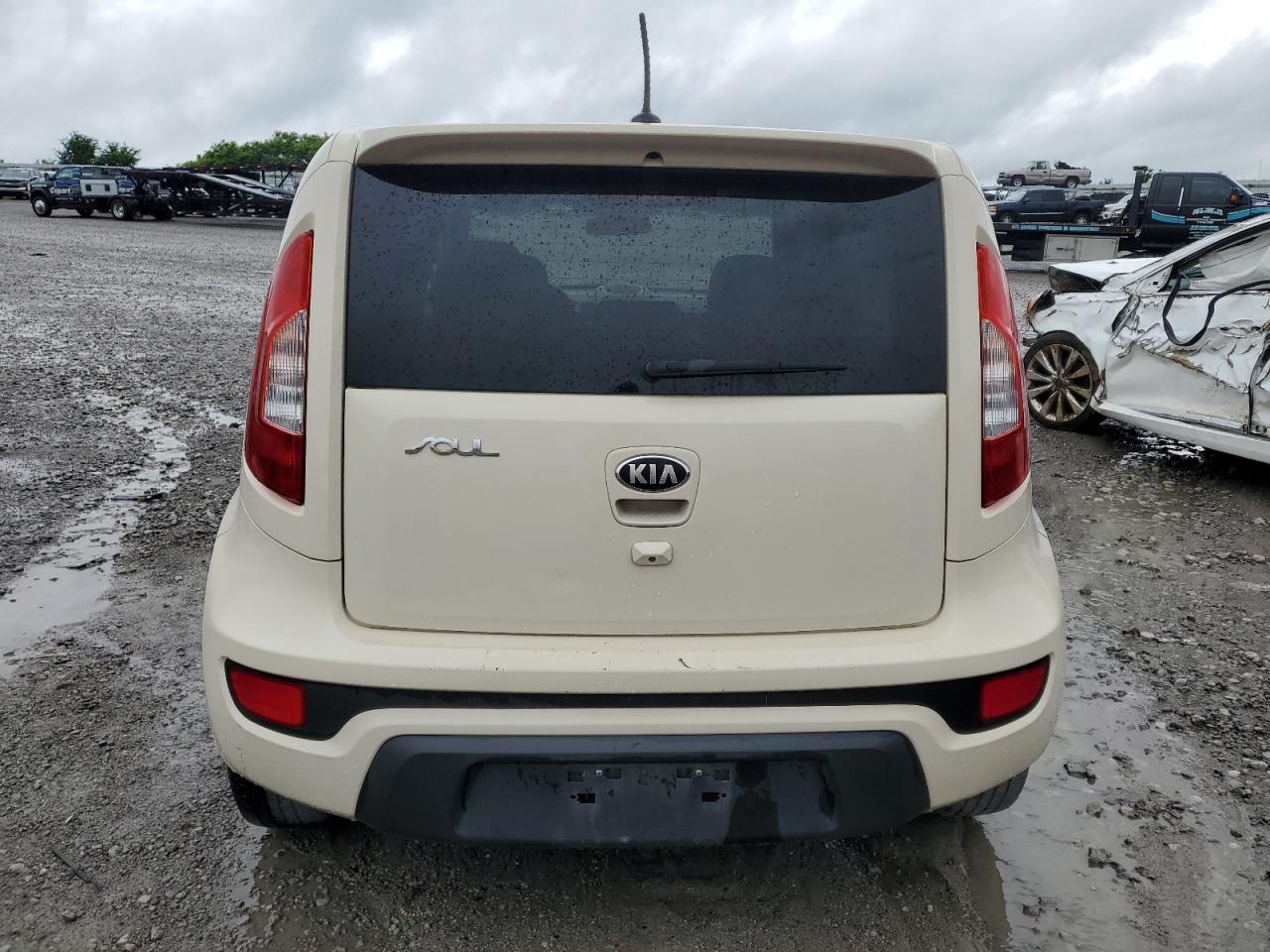 KNDJT2A67D7537729 2013 Kia Soul +