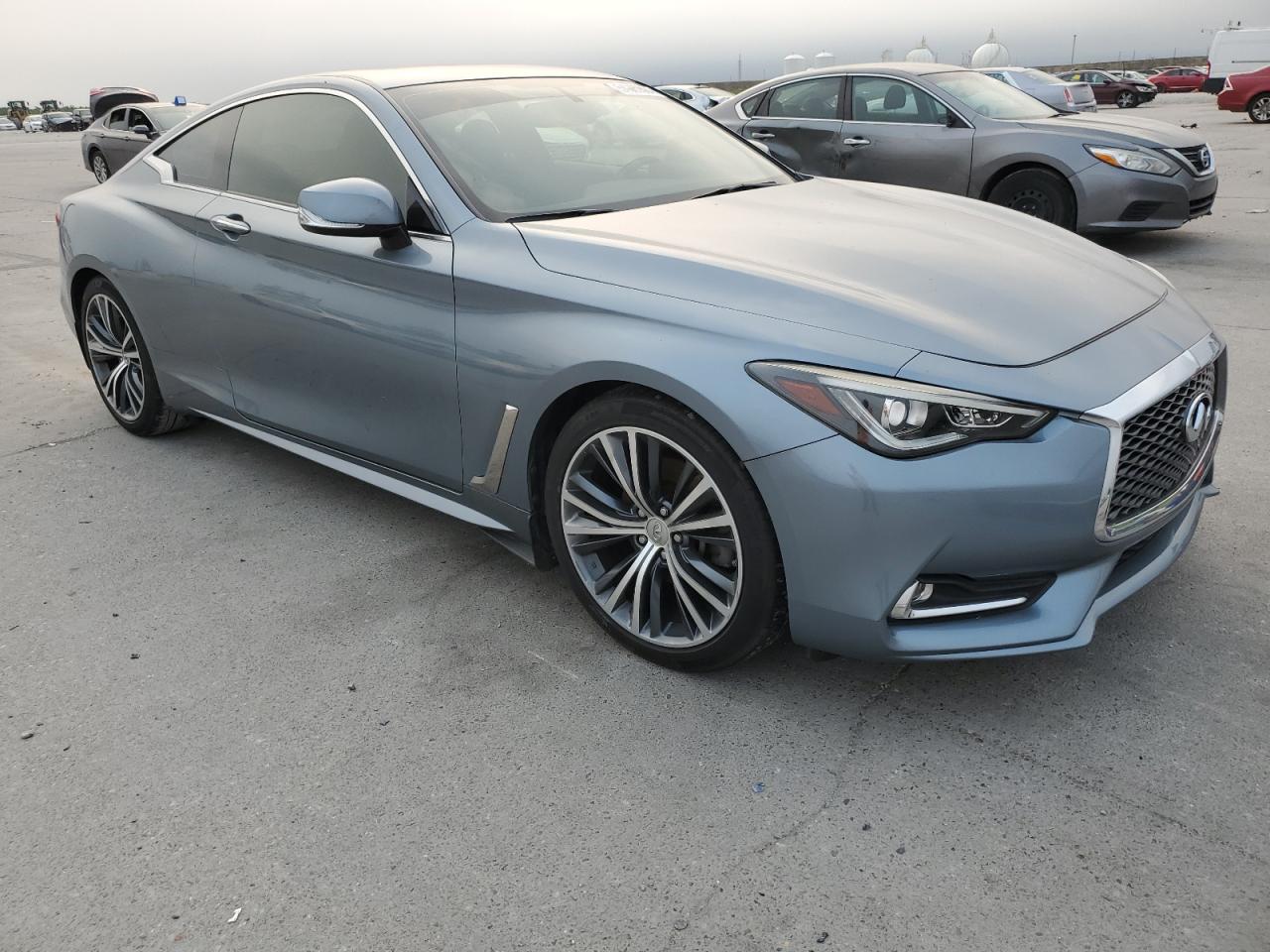 JN1EV7EK3HM363670 2017 Infiniti Q60 Premium