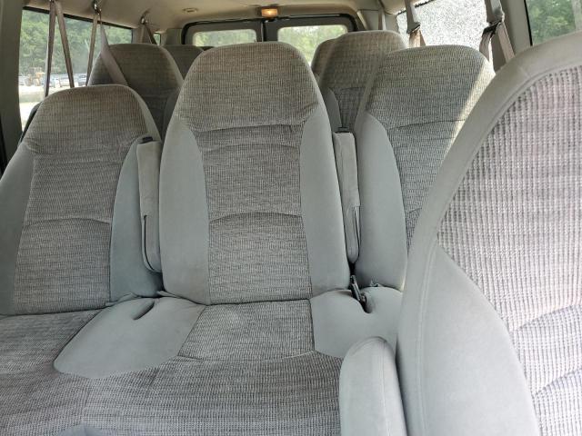 2000 Ford Econoline E350 Super Duty Wagon VIN: 1FBSS31S6YHA84489 Lot: 50629464