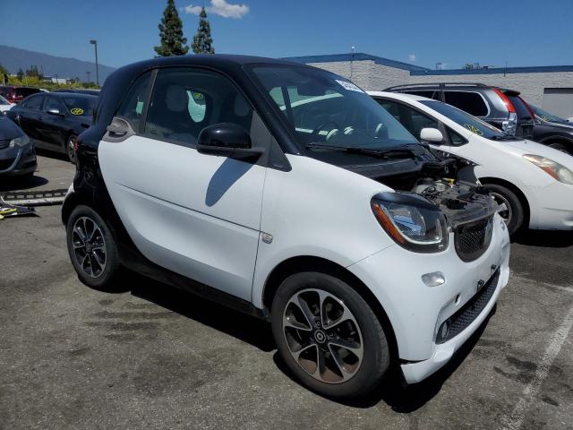  SMART FORTWO 2016 Белый