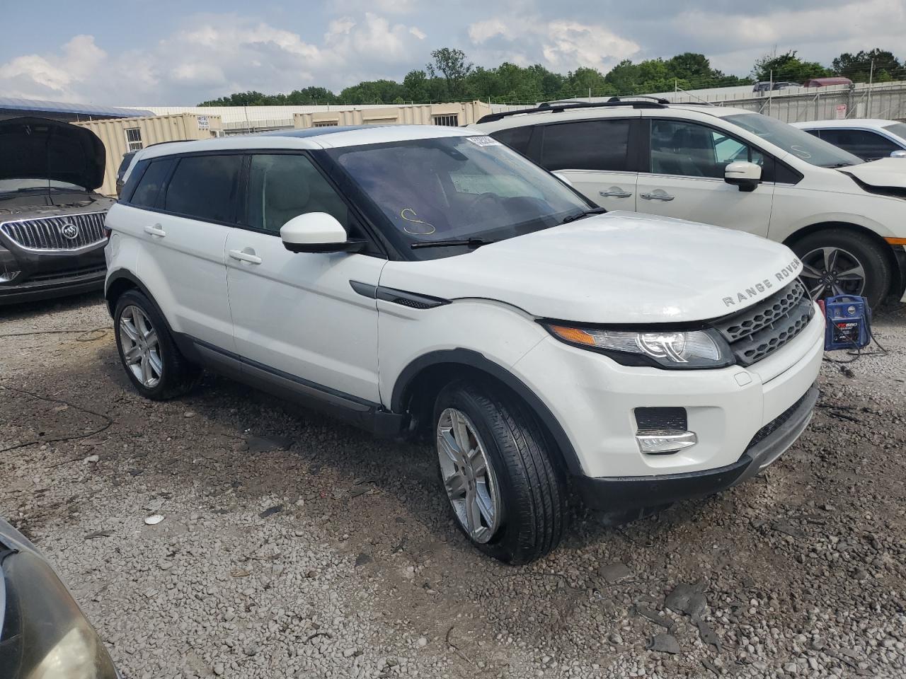 2015 Land Rover Range Rover Evoque Pure Premium vin: SALVR2BG2FH071625