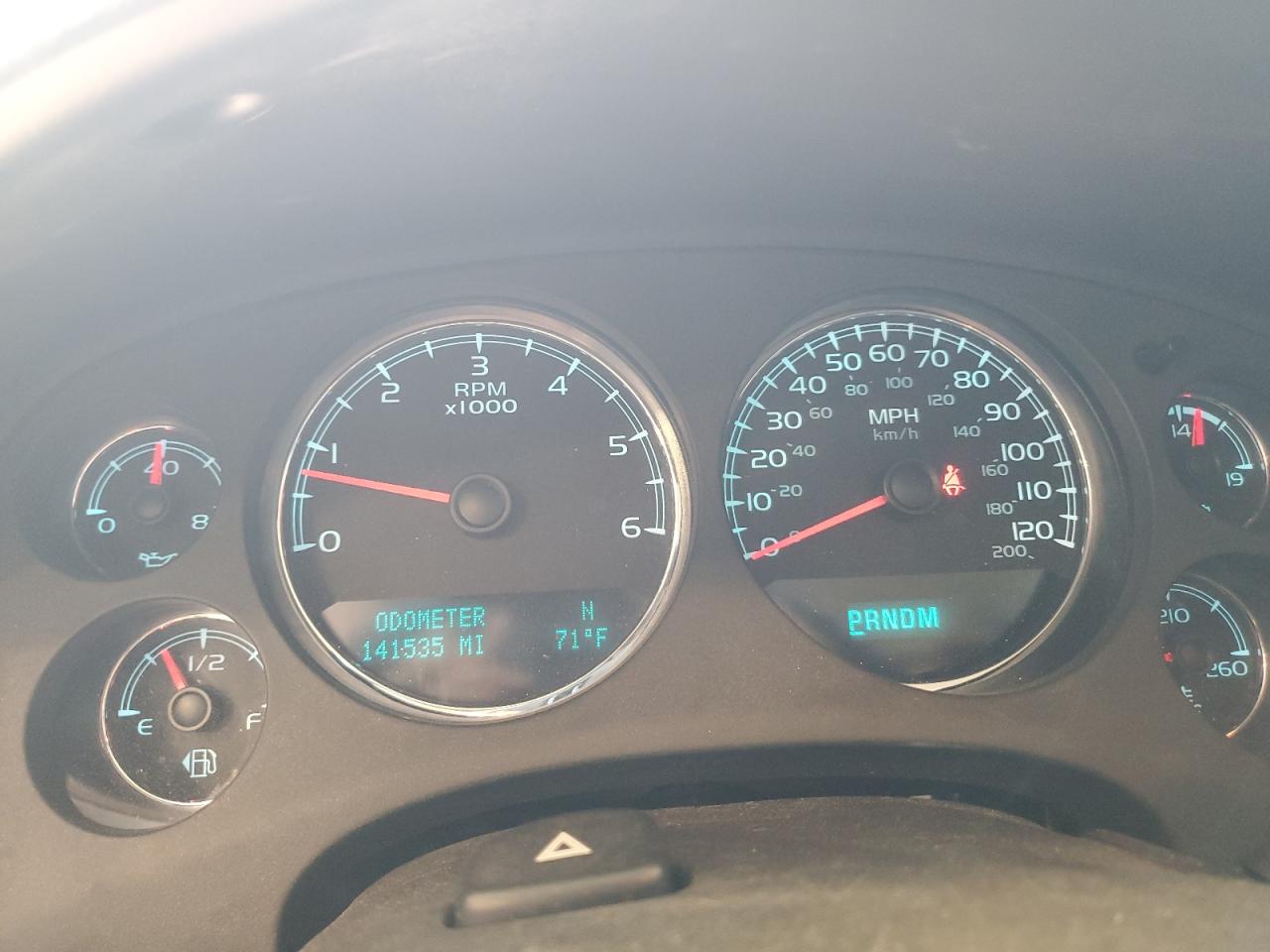 1GNSKBE06BR377719 2011 Chevrolet Tahoe K1500 Lt