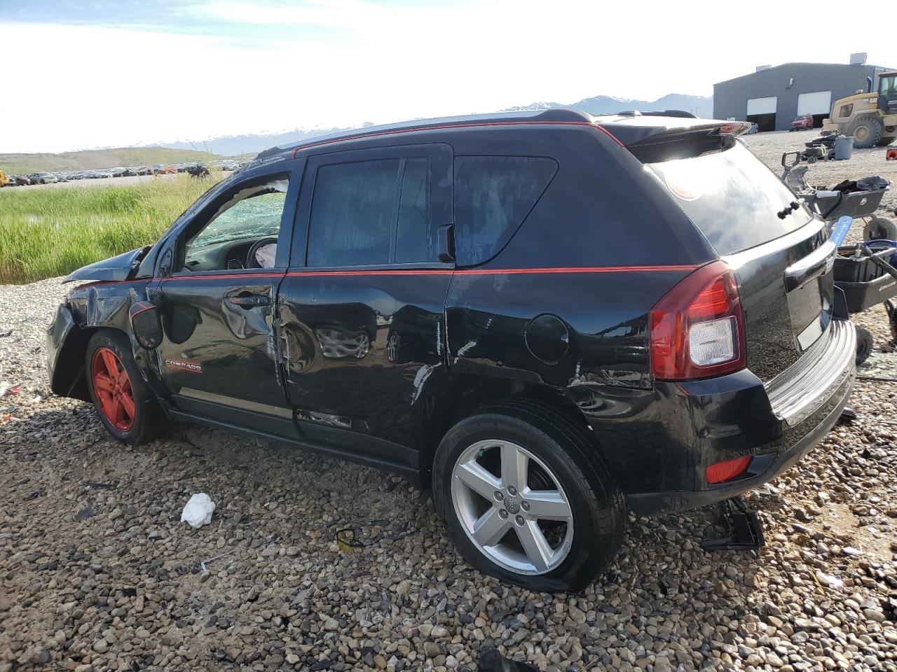 2014 Jeep Compass Latitude vin: 1C4NJCEA4ED666722