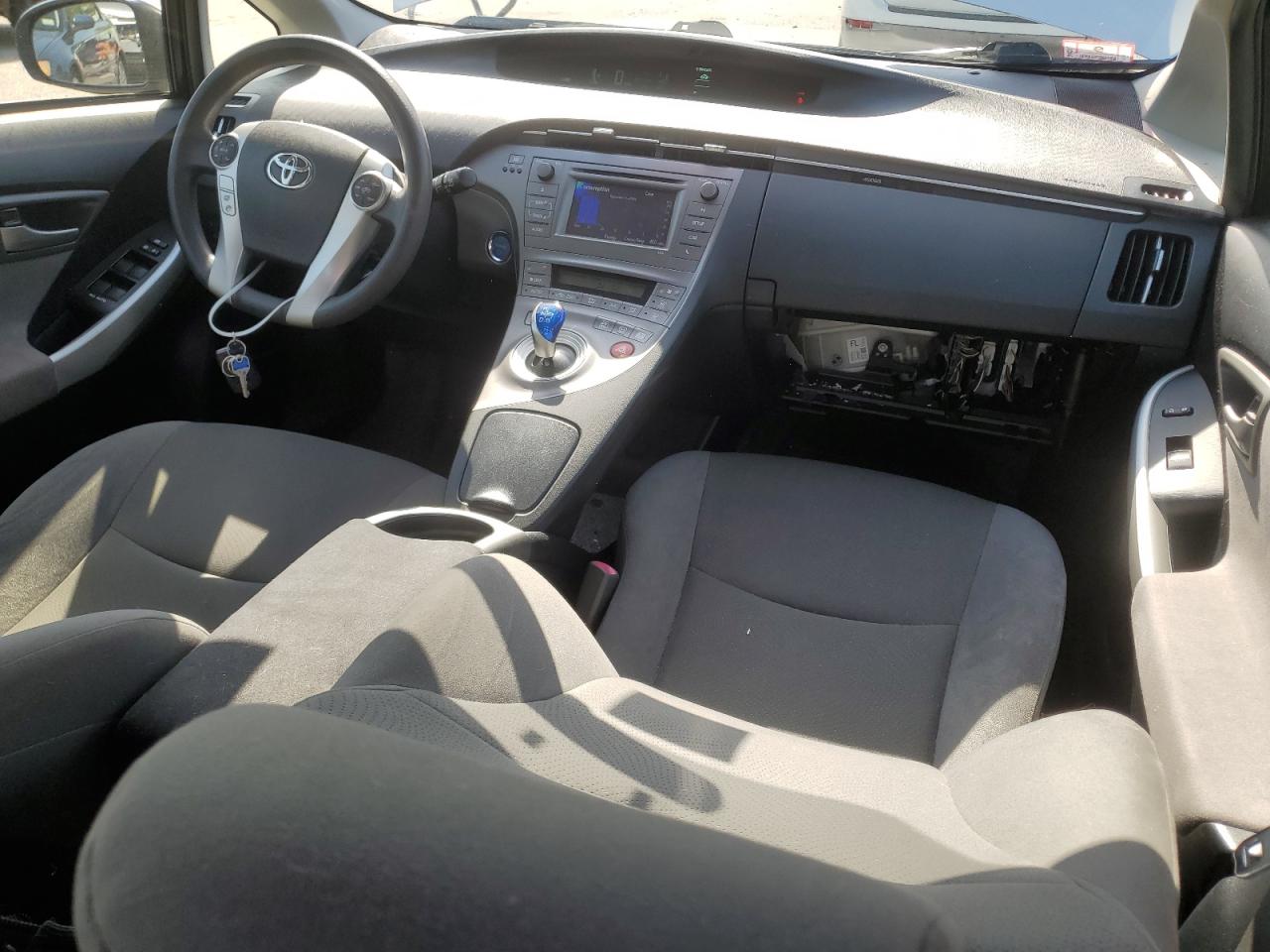 JTDKN3DU4D5589670 2013 Toyota Prius