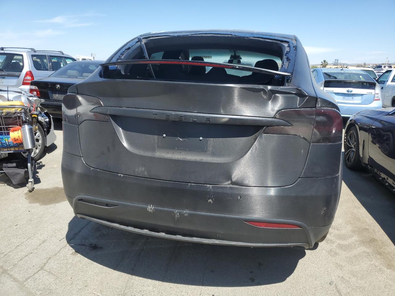 5YJXCDE22JF113328 2018 Tesla Model X