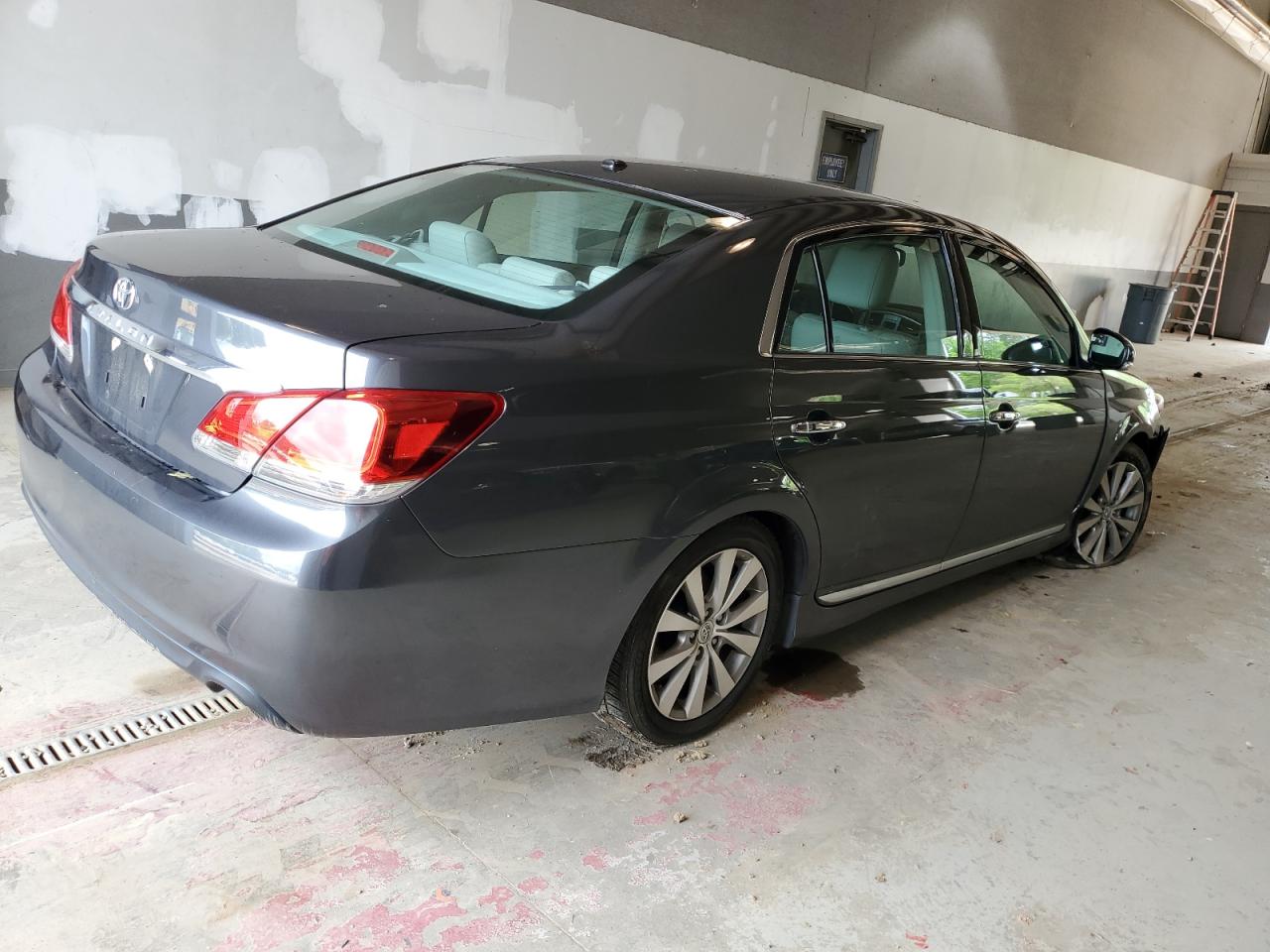 4T1BK3DBXBU387261 2011 Toyota Avalon Base