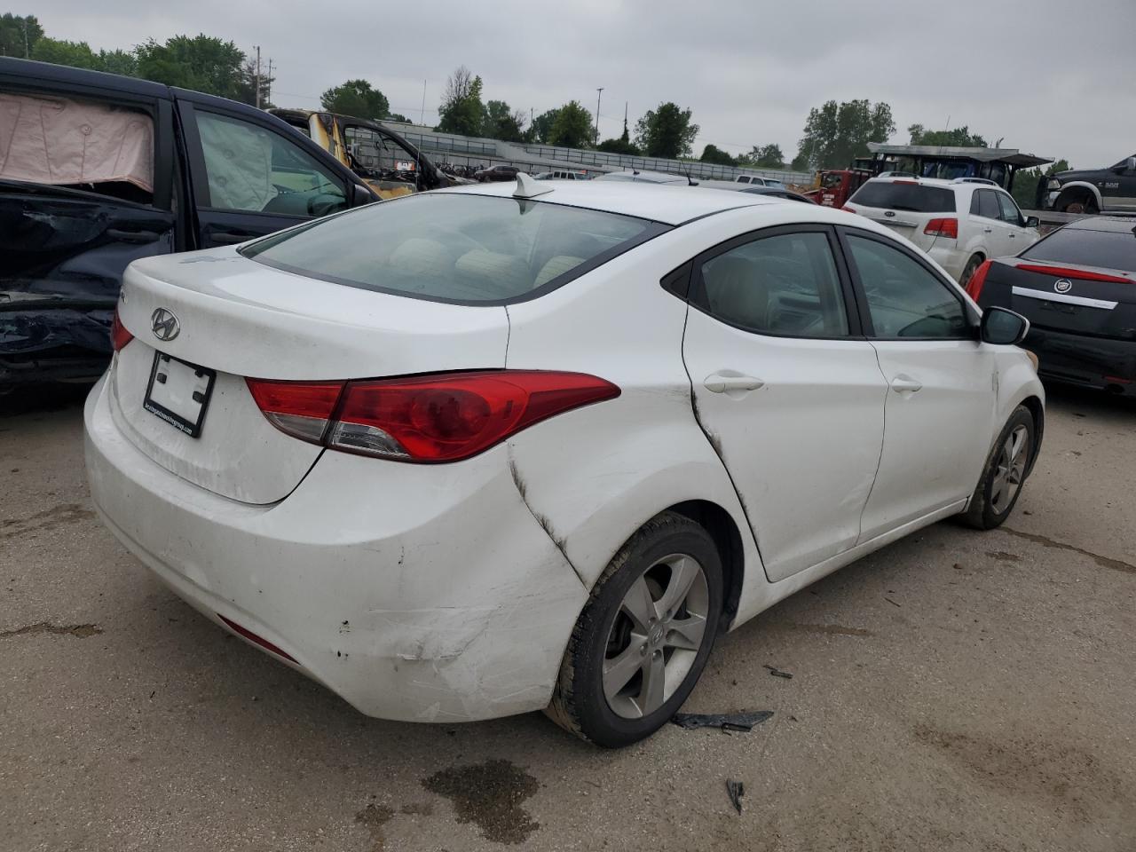 2013 Hyundai Elantra Gls vin: 5NPDH4AE6DH363147