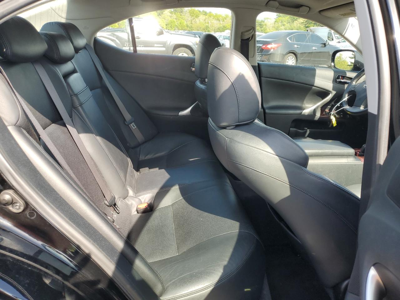 JTHBE262X72011812 2007 Lexus Is 350