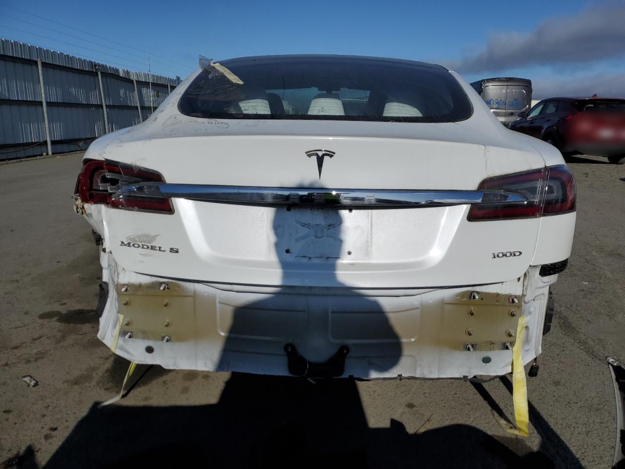 5YJSA1E27KF308860 2019 Tesla Model S