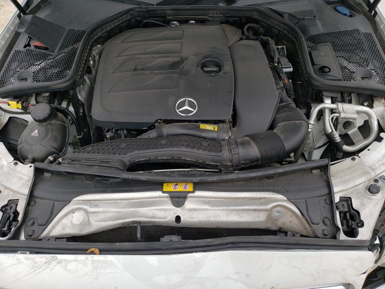 WDDWF8DB8KR483289 2019 Mercedes-Benz C 300