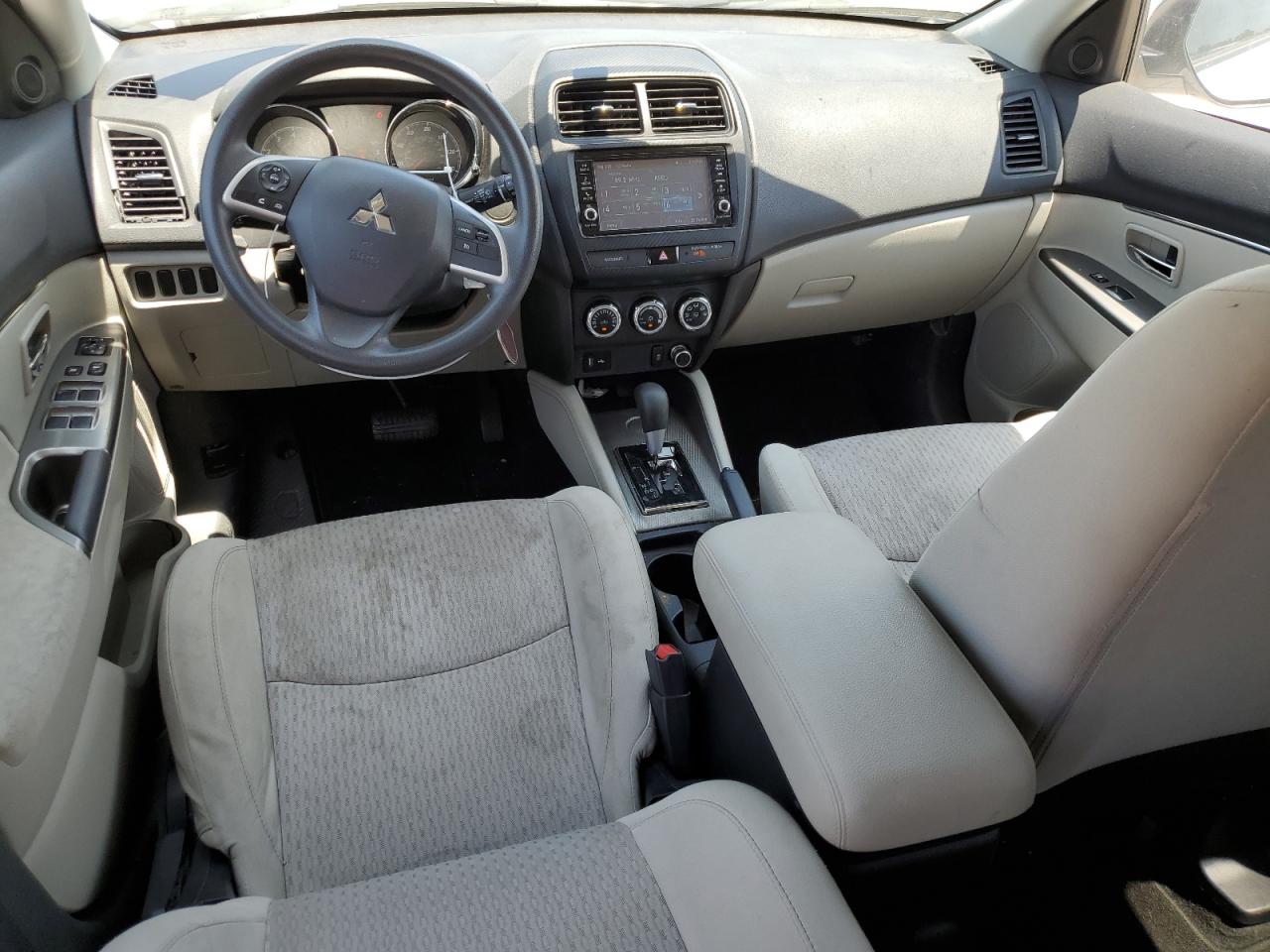 JA4AP3AU0JU024970 2018 Mitsubishi Outlander Sport Es