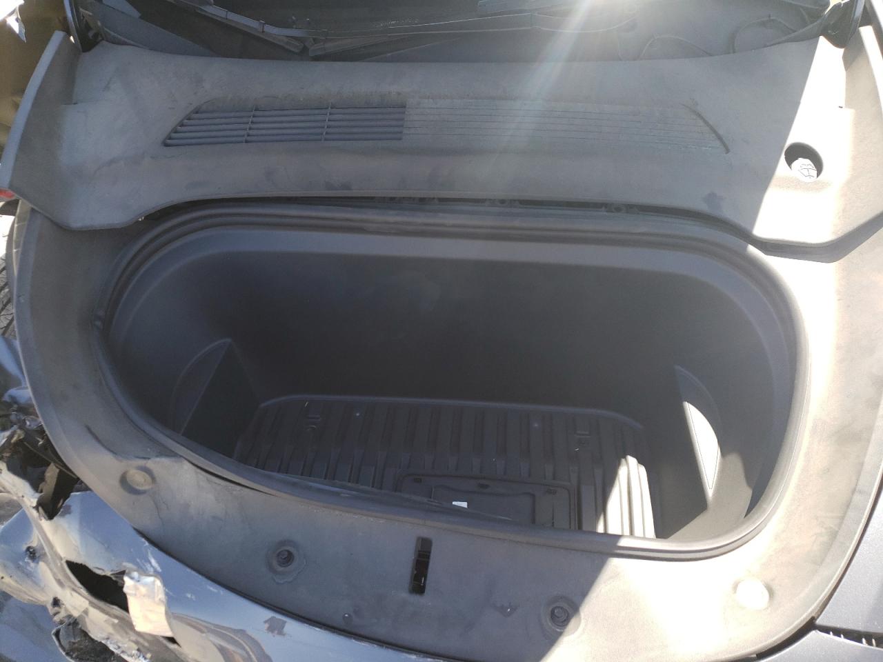 5YJYGDEE2MF100943 2021 Tesla Model Y