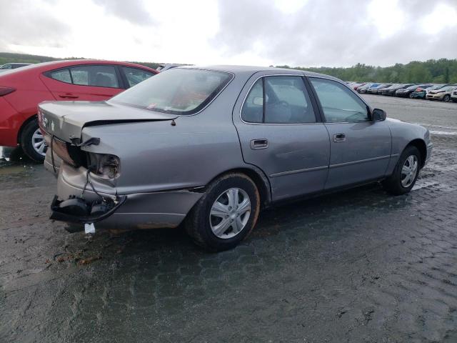 Vin: 4t1sk12exru404152, lot: 56876315, toyota camry le 19943