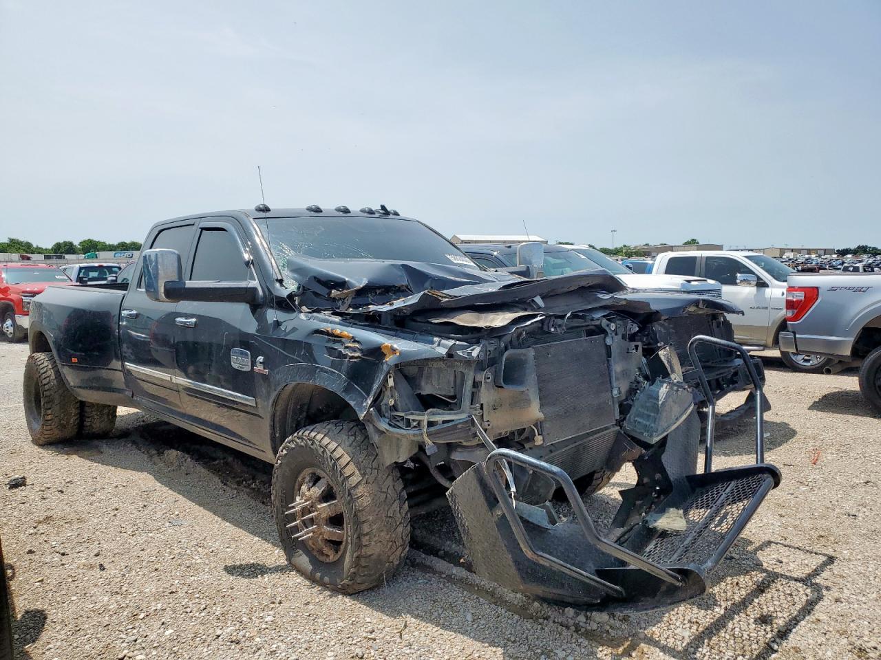 RAM 3500 LONGHORN