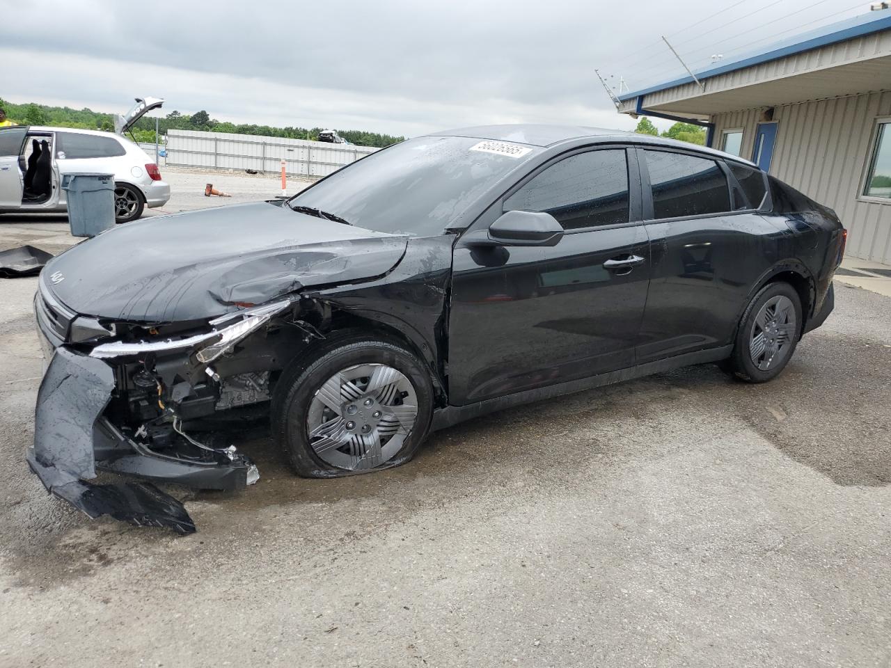  Salvage Kia K4 Lx