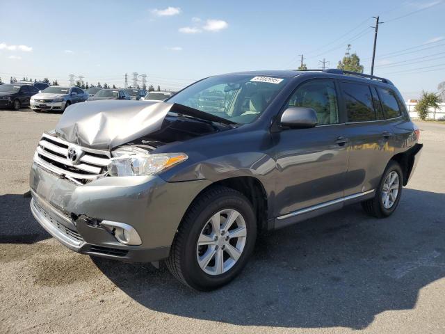 TOYOTA HIGHLANDER