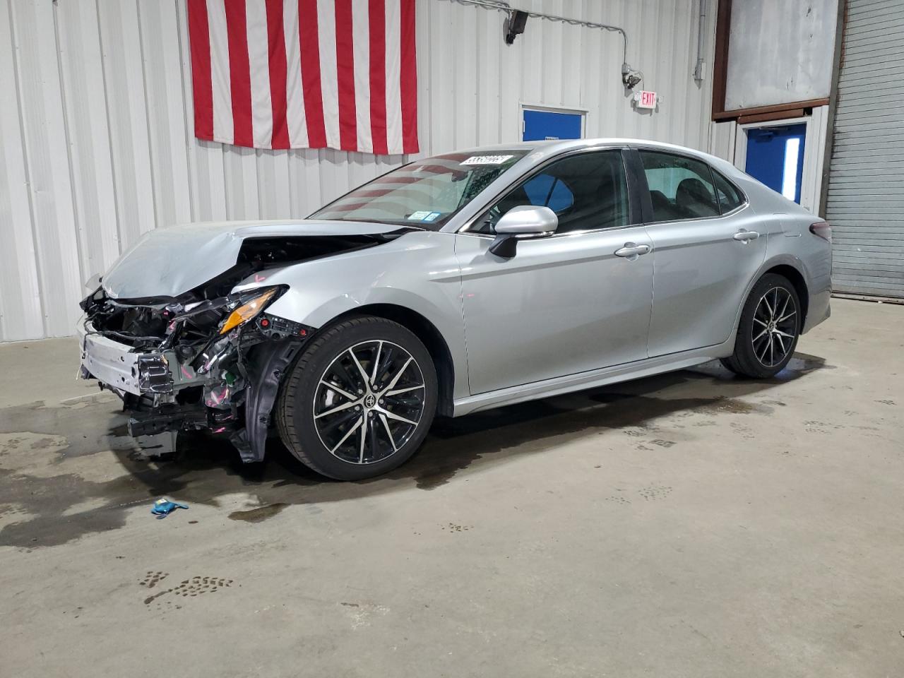 TOYOTA CAMRY SE NIGHT SHADE