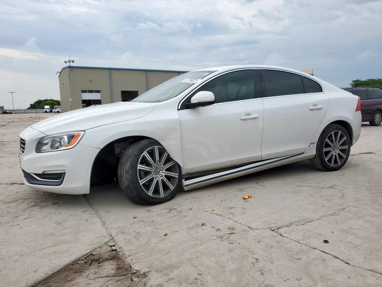 VOLVO S60 PREMIER